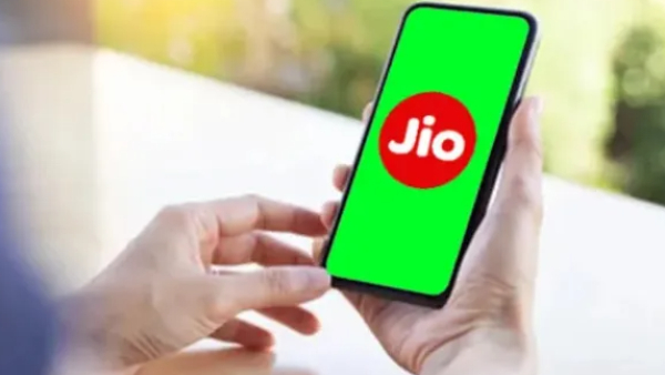 Jio Starter Pack Explained: Recharge Using Any Mobile Number