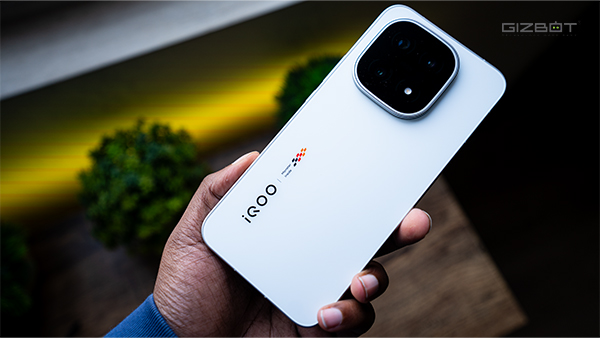 iQOO 15 Review: Tries to Aim Higher