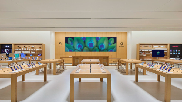 Apple Noida Opens to Customers on December 11 at 1 PM IST