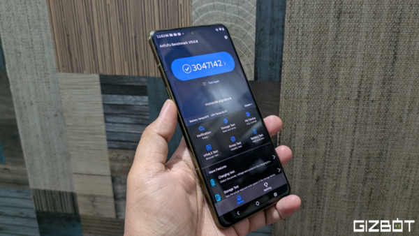 Motorola Signature First Impressions 