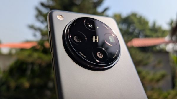 Best Smartphone Deals You Can Get Right Now on Amazon and Flipkart Best Smartphone Deals You Can Get Right Now on Amazon and Flipkart