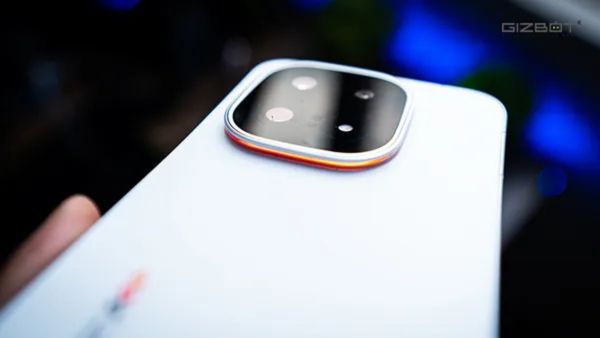 Smartphones With 7000mAh or Bigger Batteries in 2026 