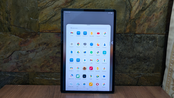 Lenovo Yoga Tab Plus Review: A Capable iPad Alternative with Caveats Lenovo Yoga Tab Plus Review: A Capable iPad Alternative with Caveats