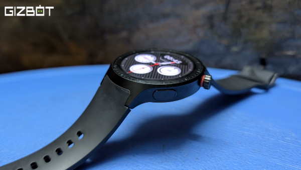 Moto Watch Review: Solid Fundamentals Without the Noise Moto Watch Review: Solid Fundamentals Without the Noise