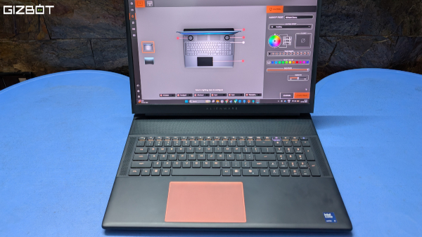 Alienware 18 Area 51: Keyboard and Trackpad