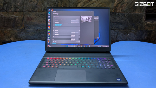 Alienware 18 Area 51: Software / Extras