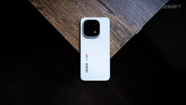 iQOO 16 Early Leak Hints Upgraded 2K Display