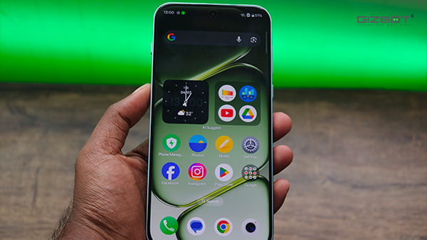 OnePlus Nord 6 Review: Display