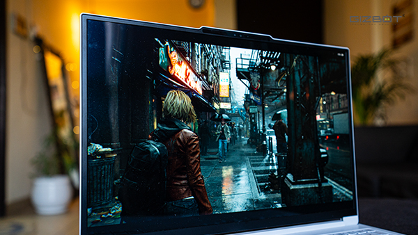 I Tested a Slim Gaming Laptop; Here's How It Went I Tested a Slim Gaming Laptop; Here's How It Went