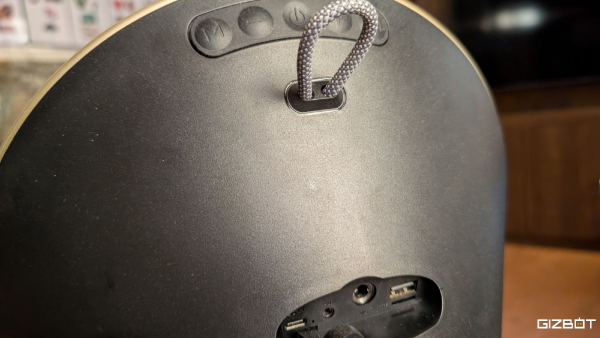 Cellecor CBS-05 Pro Comet Review: Connectivity