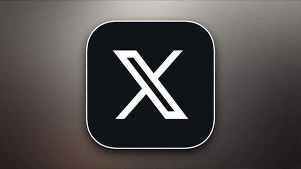 X Rolls Out Custom Timelines and Snooze Topics for Premium Users