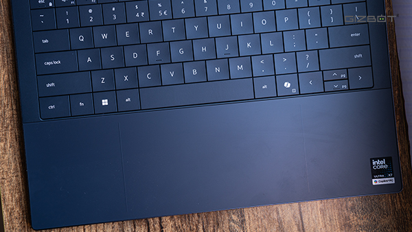 Dell XPS 14 Review: Keyboard and Trackpad