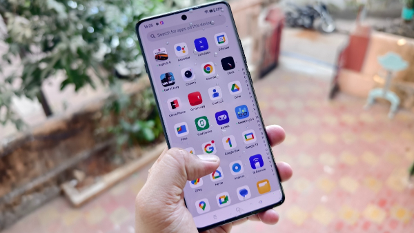 The Phone You Sold Last Year Could Still Be Leaking Your Documents The Phone You Sold Last Year Could Still Be Leaking Your Documents