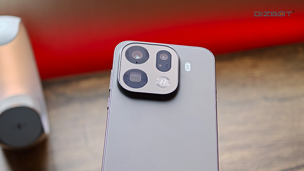 I Can't Stop Recommending This Flagship Phone From 2025 I Can't Stop Recommending This Flagship Phone From 2025