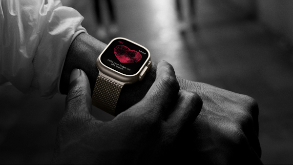 Apple Watch Helps Reveal Serious Heart Defect in Fit Triathlete Apple Watch Helps Reveal Serious Heart Defect in Fit Triathlete