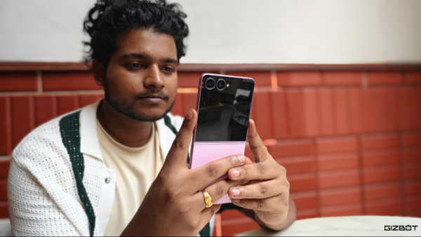 Samsung Galaxy Z Flip8 Review: Performance