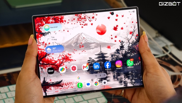 Samsung Galaxy Z Fold8 Review: Pros & Cons