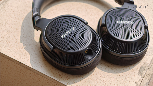 I Used the Sony MDR-MV1 for Video Editing, Here's How It Went I Used the Sony MDR-MV1 for Video Editing, Here's How It Went