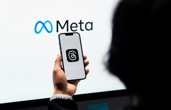 Meta Gets Backlash Over Terms Allowing AI Scraping of News Sites