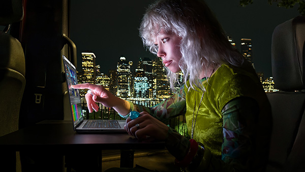 MacBook Pro's PrOLED XDR Display Explained MacBook Pro's PrOLED XDR Display Explained