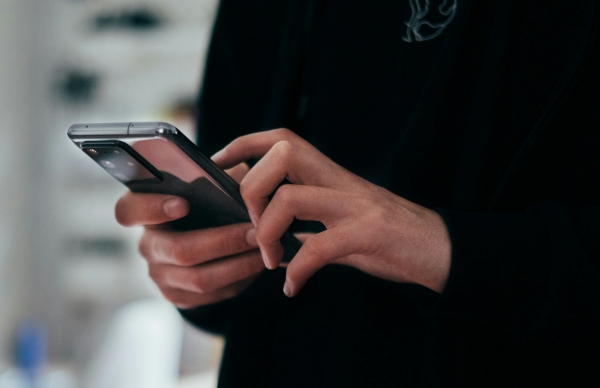 Snapdragon Phones Facing Black Screen and Restart Issues in China