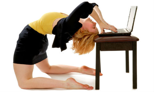 ಟ್ಯಾಬ್ಲೆಟ್ ಬಳಸಿದರೆ ಕತ್ತು ನೋವು ಬರುತ್ತಾ? ಟ್ಯಾಬ್ಲೆಟ್ ಬಳಸಿದರೆ ಕತ್ತು ನೋವು ಬರುತ್ತಾ?