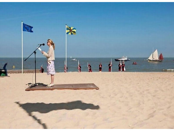  ವಿಶ್ವದ ಟಾಪ್‌ 10 ಚಿತ್ರಗಳು