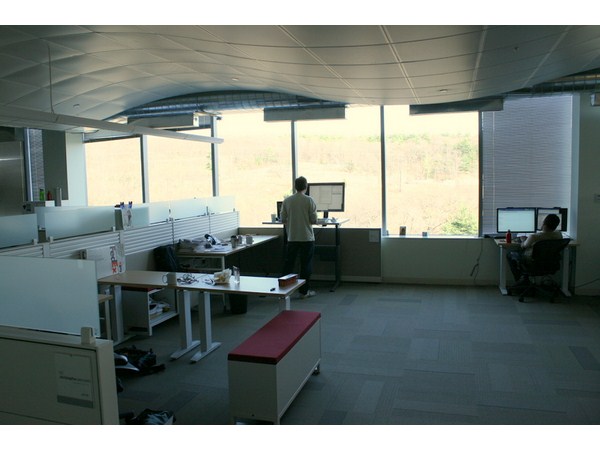 ನೋಡಿದರೆ ಮತ್ತೊಮ್ಮೆ ನೋಡಬೇಕು ಅಡೋಬ್ ಕಛೇರಿಯನ್ನು ನೋಡಿದರೆ ಮತ್ತೊಮ್ಮೆ ನೋಡಬೇಕು ಅಡೋಬ್ ಕಛೇರಿಯನ್ನು