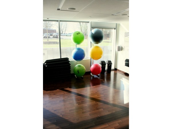 ನೋಡಿದರೆ ಮತ್ತೊಮ್ಮೆ ನೋಡಬೇಕು ಅಡೋಬ್ ಕಛೇರಿಯನ್ನು ನೋಡಿದರೆ ಮತ್ತೊಮ್ಮೆ ನೋಡಬೇಕು ಅಡೋಬ್ ಕಛೇರಿಯನ್ನು