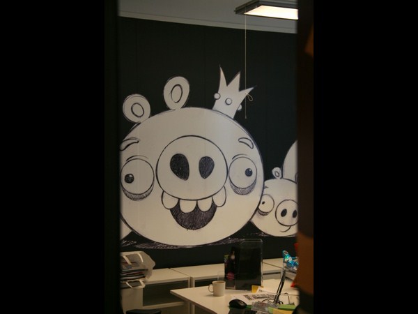 ಆಂಗ್ರಿ ಬರ್ಡ್ಸ ಆಫೀಸ್‌  ಹೇಗಿದೆ ಗೊತ್ತಾ ?