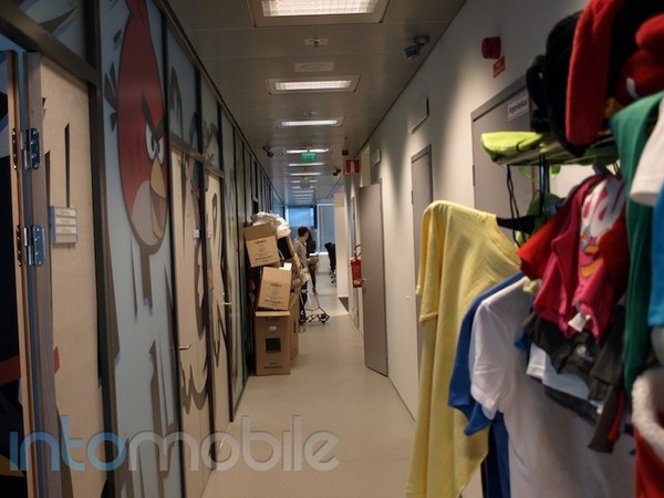 ಆಂಗ್ರಿ ಬರ್ಡ್ಸ ಆಫೀಸ್‌  ಹೇಗಿದೆ ಗೊತ್ತಾ ?