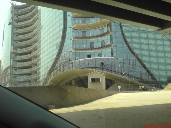 ಚೆನ್ನೈ ಟೆಕ್‌ ಪಾರ್ಕ್ ನೋಡಿ 