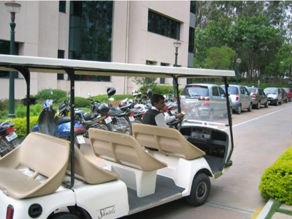 ಬೆಂಗಳೂರಿನ ಇನ್ಫೋಸಿಸ್ ಕ್ಯಾಂಪಸ್ನಲ್ಲಿ ಸುತ್ತಾಡಿ ಬೆಂಗಳೂರಿನ ಇನ್ಫೋಸಿಸ್ ಕ್ಯಾಂಪಸ್ನಲ್ಲಿ ಸುತ್ತಾಡಿ