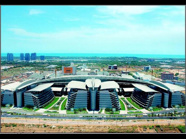  ಚೆನ್ನೈನ ಟಾಟಾ ಕ್ಯಾಂಪಸ್‌ನಲ್ಲಿ ಸುತ್ತಾಡಿ