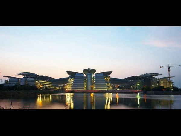  ಚೆನ್ನೈನ ಟಾಟಾ ಕ್ಯಾಂಪಸ್‌ನಲ್ಲಿ ಸುತ್ತಾಡಿ