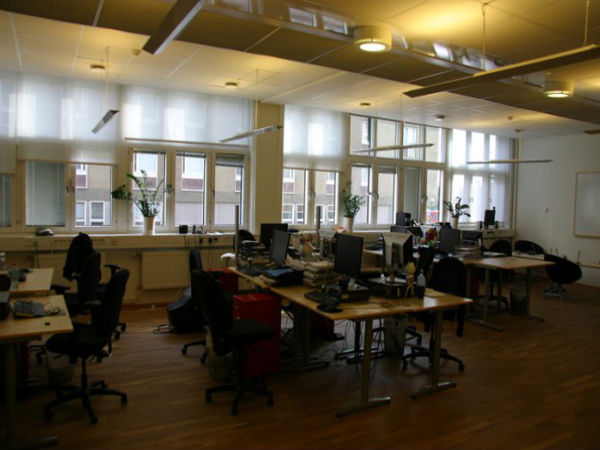 ಸುಂದರ ಇ -ಬೇ ಆಫೀಸ್‌ ಚಿತ್ರಗಳು ನಿಮಗಾಗಿ