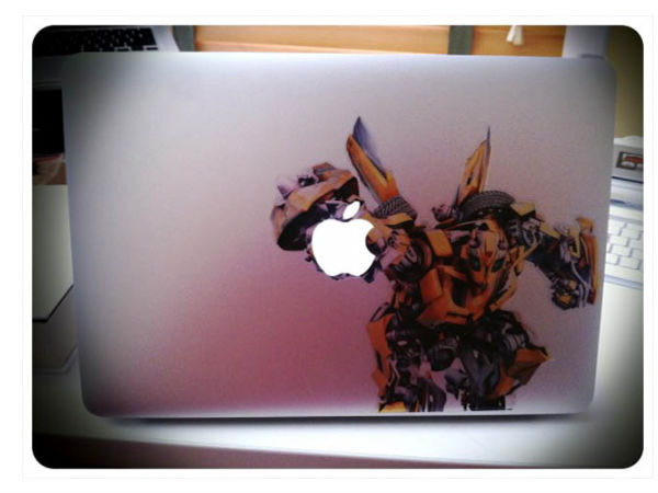 ಮ್ಯಾಕ್‌ಬುಕ್‌ ಕ್ರಿಯೆಟಿವ್‌ ಸ್ಟಿಕ್ಕರ್‌ಗಳು