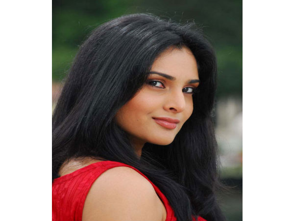 ರಮ್ಯ ರಮ್ಯ