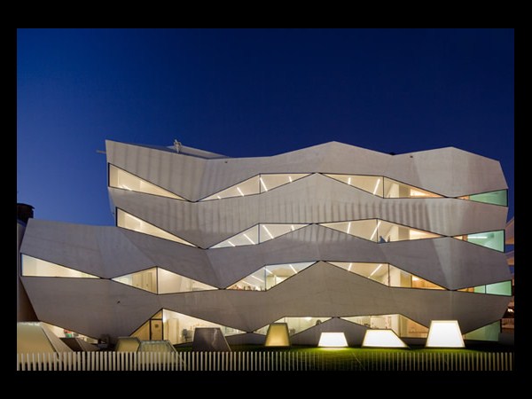 ಸುಂದರ ವೊಡಾಫೋನ್‌ ಆಫೀಸ್‌