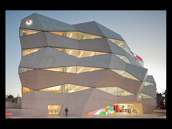 ಸುಂದರ ವೊಡಾಫೋನ್‌ ಆಫೀಸ್‌