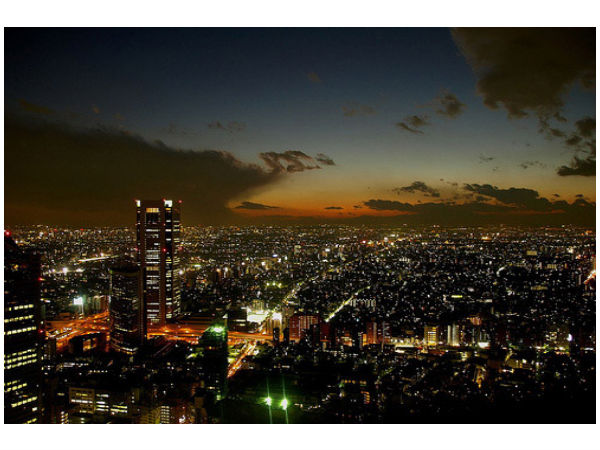 ಮಹಾನಗರಗಳ ರಾತ್ರಿಯ  ಸುಂದರ ದೃಶ್ಯಗಳು