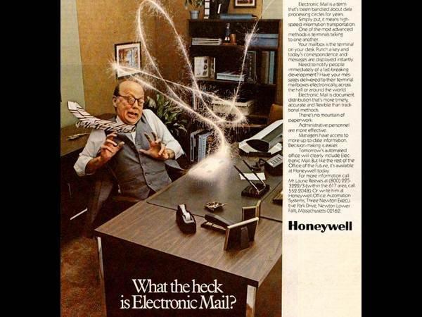 ಓಲ್ಡ್ ಪೇಪರ್ಗಳಲ್ಲಿ ಓಲ್ಡ್ ಕಂಪ್ಯೂಟರ್ಗಳು ಓಲ್ಡ್ ಪೇಪರ್ಗಳಲ್ಲಿ ಓಲ್ಡ್ ಕಂಪ್ಯೂಟರ್ಗಳು