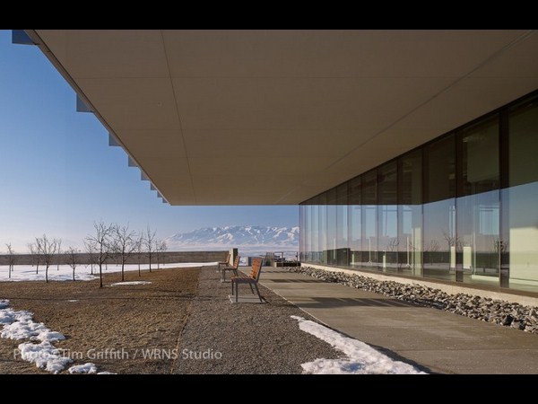 ಏನ್‌ ಚೆಂದ ಈ  ಅಡೋಬ್ ಆಫೀಸ್‌