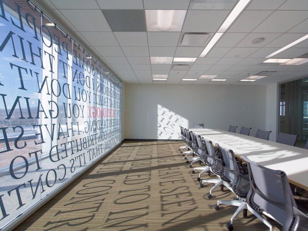 ಏನ್‌ ಚೆಂದ ಈ  ಅಡೋಬ್ ಆಫೀಸ್‌