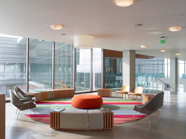 ಏನ್‌ ಚೆಂದ ಈ  ಅಡೋಬ್ ಆಫೀಸ್‌