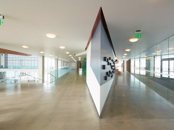 ಏನ್‌ ಚೆಂದ ಈ  ಅಡೋಬ್ ಆಫೀಸ್‌