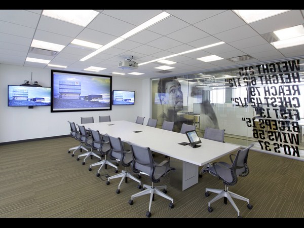 ಏನ್‌ ಚೆಂದ ಈ  ಅಡೋಬ್ ಆಫೀಸ್‌