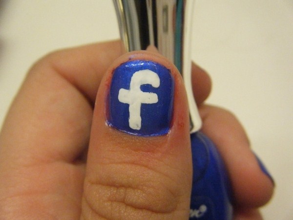 ಸೋಶಿಯಲ್‌ ಮೀಡಿಯಾದ ಹುಚ್ಚು ಅಭಿಮಾನಿಗಳು