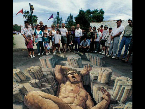  ರಸ್ತೆಯಲ್ಲಿ 3ಡಿ ಡ್ರಾಯಿಂಗ್‌