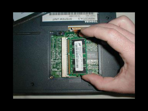 ಲ್ಯಾಪ್‌ಟಾಪ್‌ಲ್ಲಿ ಯಾವ ಭಾಗ ಎಲ್ಲಿರುತ್ತದೆ ? 